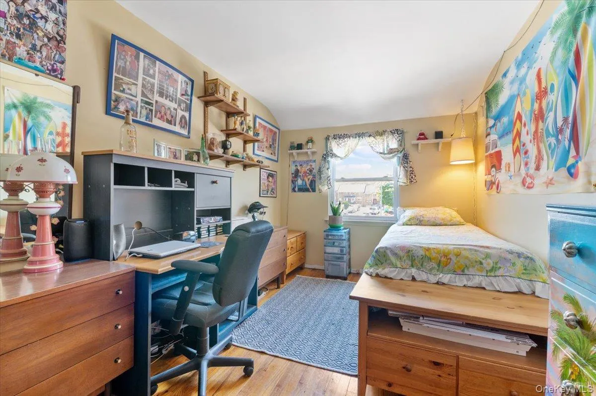 23955 65th Avenue, New York, NY, 3 Bedrooms Bedrooms, 6 Rooms Rooms,1 BathroomBathrooms,Residential,For Rent,65th,0,000036 23955 65th Avenue, New York, NY, 3 Bedrooms Bedrooms, 6 Rooms Rooms,1 BathroomBathrooms,Residential,For Rent,65th,0,000036