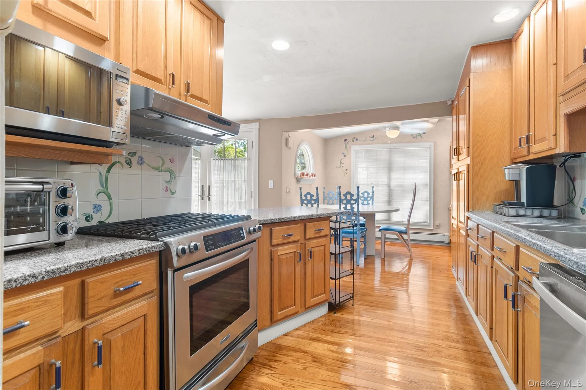 46 39th Street, Islip, NY, 3 Bedrooms Bedrooms, 6 Rooms Rooms,3 BathroomsBathrooms,Residential,For Rent,39th,0,000039 46 39th Street, Islip, NY, 3 Bedrooms Bedrooms, 6 Rooms Rooms,3 BathroomsBathrooms,Residential,For Rent,39th,0,000039