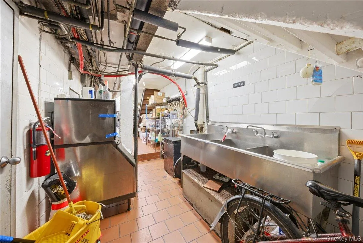1435 2nd Avenue, New York, NY, 9 Bedrooms Bedrooms, 20 Rooms Rooms,6 BathroomsBathrooms,Residential Sale,For Rent,2nd,0,000040 1435 2nd Avenue, New York, NY, 9 Bedrooms Bedrooms, 20 Rooms Rooms,6 BathroomsBathrooms,Residential Sale,For Rent,2nd,0,000040
