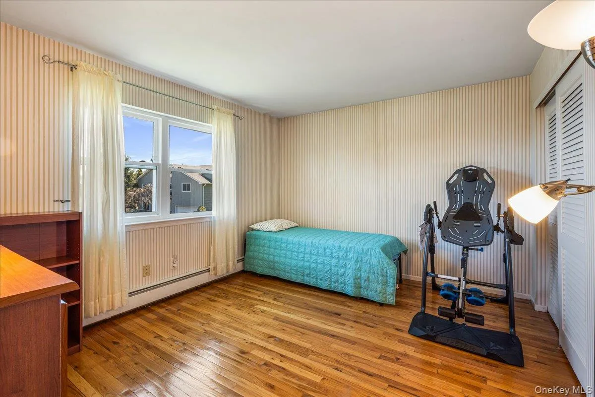4 High Court, Oyster Bay, NY, 5 Bedrooms Bedrooms, 10 Rooms Rooms,2 BathroomsBathrooms,Residential,For Rent,High,0,000041 4 High Court, Oyster Bay, NY, 5 Bedrooms Bedrooms, 10 Rooms Rooms,2 BathroomsBathrooms,Residential,For Rent,High,0,000041