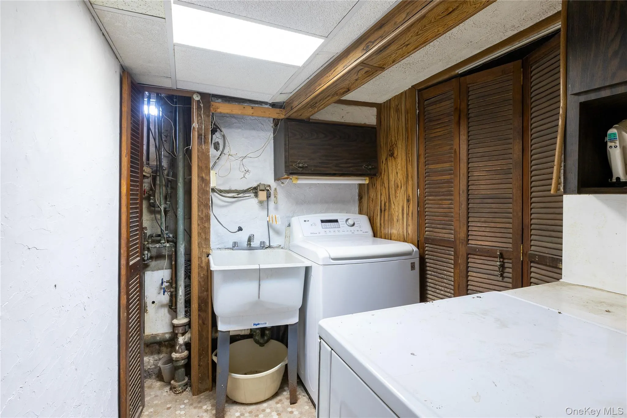 51-05 74th Street, New York, NY, 4 Bedrooms Bedrooms, 7 Rooms Rooms,2 BathroomsBathrooms,Residential,For Rent,74th,0,000045 51-05 74th Street, New York, NY, 4 Bedrooms Bedrooms, 7 Rooms Rooms,2 BathroomsBathrooms,Residential,For Rent,74th,0,000045