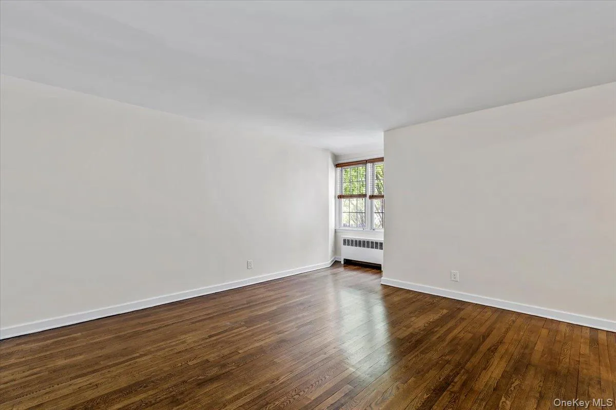 70 Park Avenue, Hempstead, NY, 1 Bedroom Bedrooms, 3 Rooms Rooms,1 BathroomBathrooms,Residential,For Rent,Park,0,000052 70 Park Avenue, Hempstead, NY, 1 Bedroom Bedrooms, 3 Rooms Rooms,1 BathroomBathrooms,Residential,For Rent,Park,0,000052