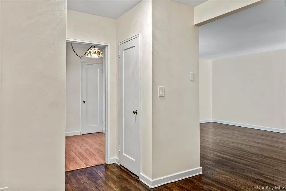 70 Park Avenue, Hempstead, NY, 1 Bedroom Bedrooms, 3 Rooms Rooms,1 BathroomBathrooms,Residential,For Rent,Park,0,000052 70 Park Avenue, Hempstead, NY, 1 Bedroom Bedrooms, 3 Rooms Rooms,1 BathroomBathrooms,Residential,For Rent,Park,0,000052