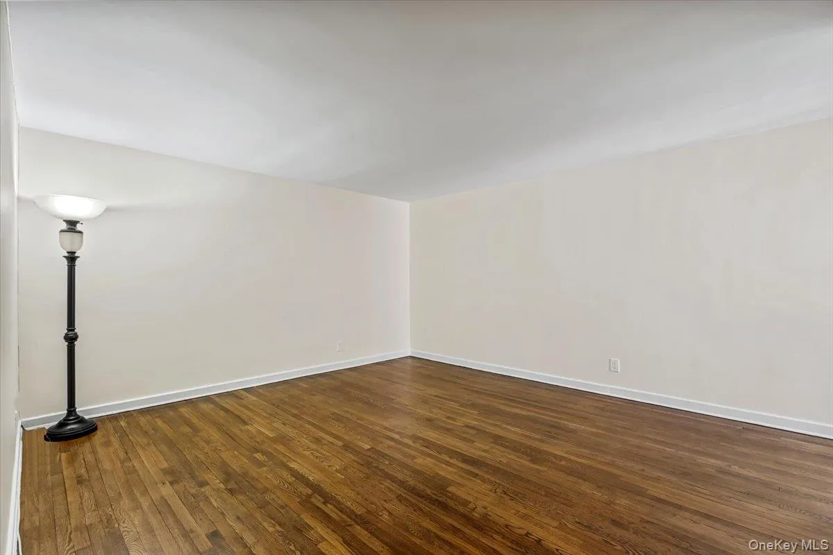 70 Park Avenue, Hempstead, NY, 1 Bedroom Bedrooms, 3 Rooms Rooms,1 BathroomBathrooms,Residential,For Rent,Park,0,000052 70 Park Avenue, Hempstead, NY, 1 Bedroom Bedrooms, 3 Rooms Rooms,1 BathroomBathrooms,Residential,For Rent,Park,0,000052