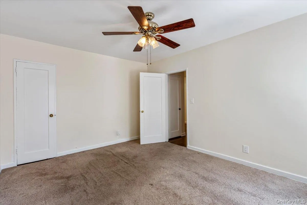 70 Park Avenue, Hempstead, NY, 1 Bedroom Bedrooms, 3 Rooms Rooms,1 BathroomBathrooms,Residential,For Rent,Park,0,000052 70 Park Avenue, Hempstead, NY, 1 Bedroom Bedrooms, 3 Rooms Rooms,1 BathroomBathrooms,Residential,For Rent,Park,0,000052