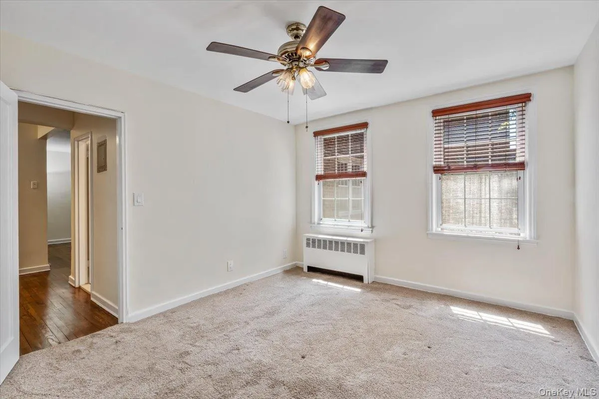 70 Park Avenue, Hempstead, NY, 1 Bedroom Bedrooms, 3 Rooms Rooms,1 BathroomBathrooms,Residential,For Rent,Park,0,000052 70 Park Avenue, Hempstead, NY, 1 Bedroom Bedrooms, 3 Rooms Rooms,1 BathroomBathrooms,Residential,For Rent,Park,0,000052