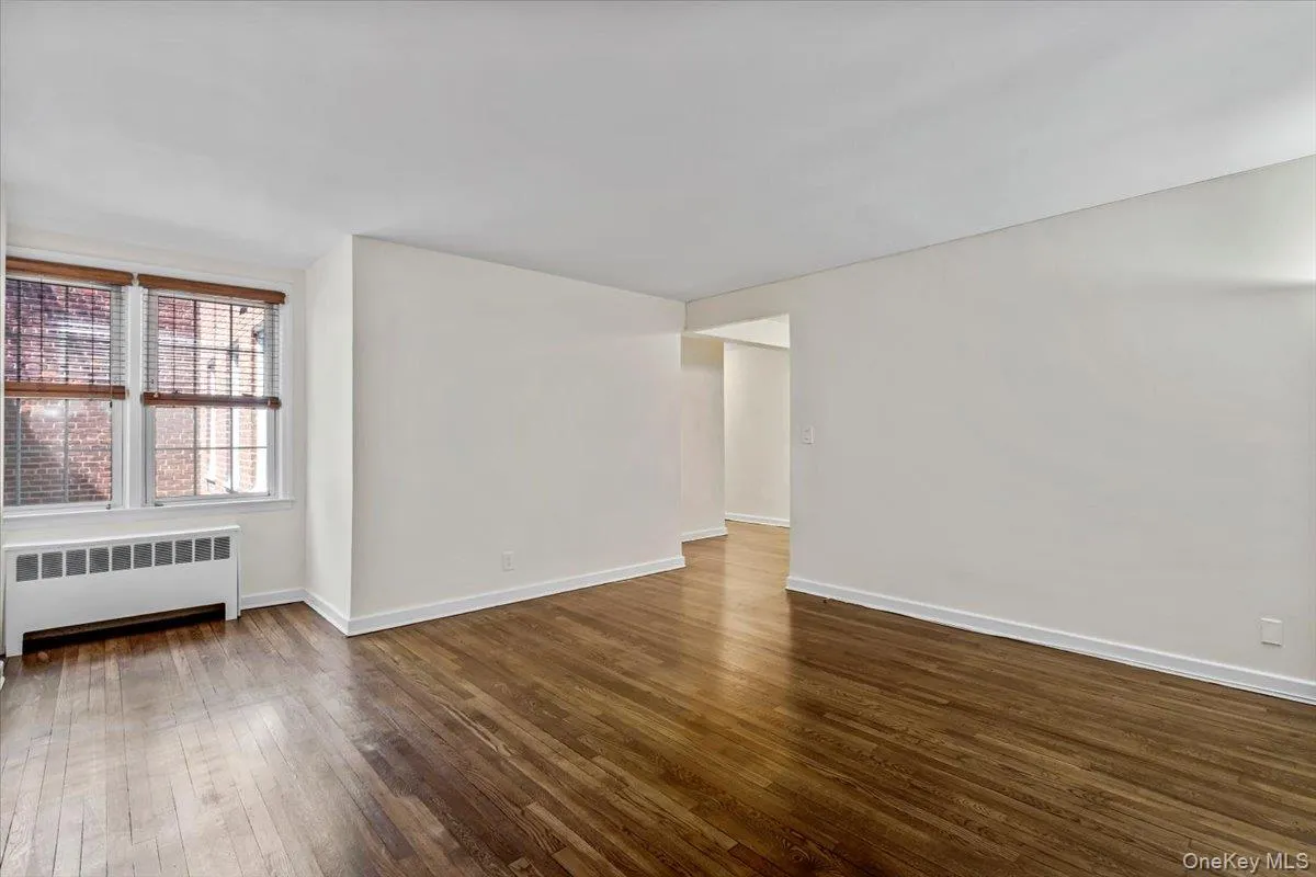 70 Park Avenue, Hempstead, NY, 1 Bedroom Bedrooms, 3 Rooms Rooms,1 BathroomBathrooms,Residential,For Rent,Park,0,000052 70 Park Avenue, Hempstead, NY, 1 Bedroom Bedrooms, 3 Rooms Rooms,1 BathroomBathrooms,Residential,For Rent,Park,0,000052