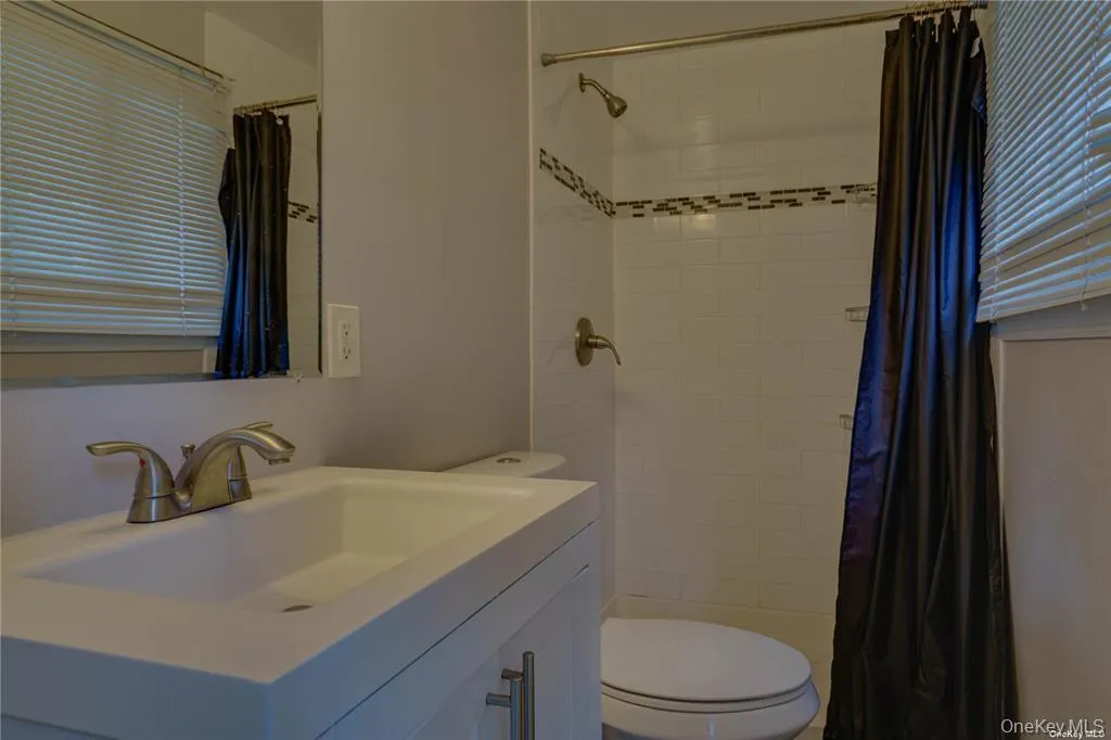 30 Clematis Street, Brookhaven, NY, 4 Bedrooms Bedrooms, 8 Rooms Rooms,2 BathroomsBathrooms,Residential Lease,For Rent,Clematis,0,000060 30 Clematis Street, Brookhaven, NY, 4 Bedrooms Bedrooms, 8 Rooms Rooms,2 BathroomsBathrooms,Residential Lease,For Rent,Clematis,0,000060