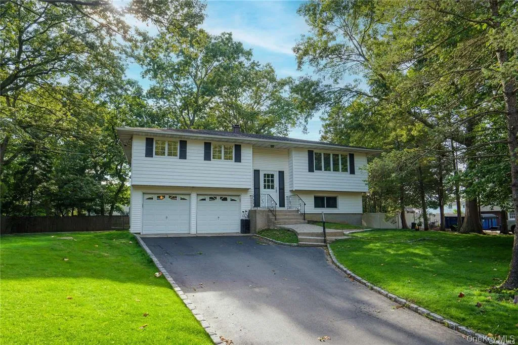 30 Clematis Street, Brookhaven, NY, 4 Bedrooms Bedrooms, 8 Rooms Rooms,2 BathroomsBathrooms,Residential Lease,For Rent,Clematis,0,000060 30 Clematis Street, Brookhaven, NY, 4 Bedrooms Bedrooms, 8 Rooms Rooms,2 BathroomsBathrooms,Residential Lease,For Rent,Clematis,0,000060