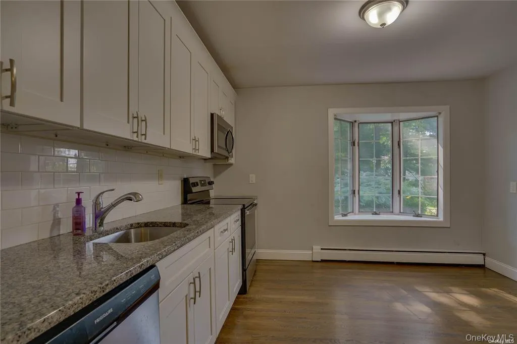 30 Clematis Street, Brookhaven, NY, 4 Bedrooms Bedrooms, 8 Rooms Rooms,2 BathroomsBathrooms,Residential Lease,For Rent,Clematis,0,000060 30 Clematis Street, Brookhaven, NY, 4 Bedrooms Bedrooms, 8 Rooms Rooms,2 BathroomsBathrooms,Residential Lease,For Rent,Clematis,0,000060
