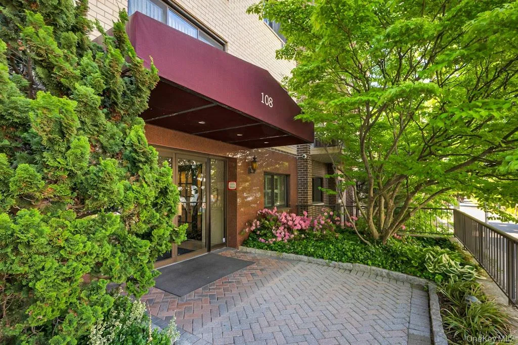 108 Sagamore Road, Eastchester, NY, 1 Bedroom Bedrooms, 4 Rooms Rooms,1 BathroomBathrooms,Residential,For Rent,Sagamore,0,000069 108 Sagamore Road, Eastchester, NY, 1 Bedroom Bedrooms, 4 Rooms Rooms,1 BathroomBathrooms,Residential,For Rent,Sagamore,0,000069