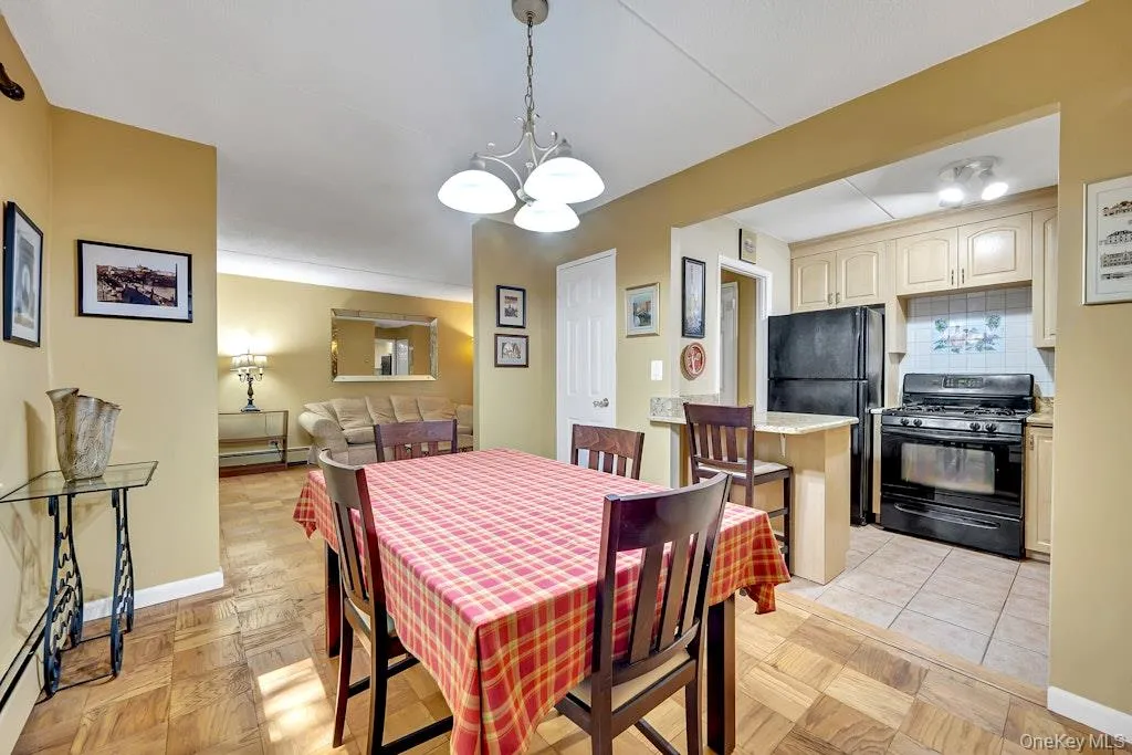 108 Sagamore Road, Eastchester, NY, 1 Bedroom Bedrooms, 4 Rooms Rooms,1 BathroomBathrooms,Residential,For Rent,Sagamore,0,000069 108 Sagamore Road, Eastchester, NY, 1 Bedroom Bedrooms, 4 Rooms Rooms,1 BathroomBathrooms,Residential,For Rent,Sagamore,0,000069
