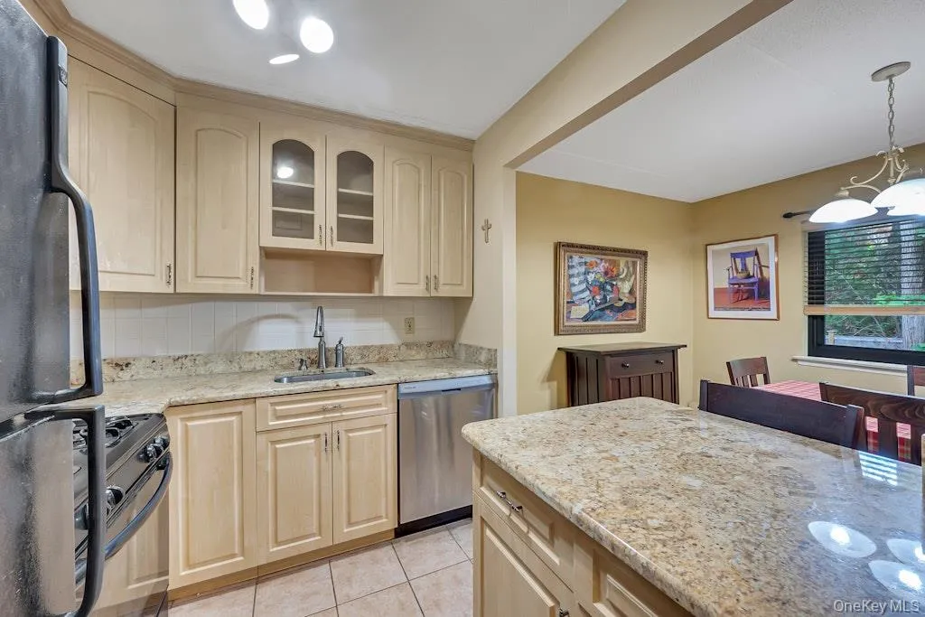 108 Sagamore Road, Eastchester, NY, 1 Bedroom Bedrooms, 4 Rooms Rooms,1 BathroomBathrooms,Residential,For Rent,Sagamore,0,000069 108 Sagamore Road, Eastchester, NY, 1 Bedroom Bedrooms, 4 Rooms Rooms,1 BathroomBathrooms,Residential,For Rent,Sagamore,0,000069
