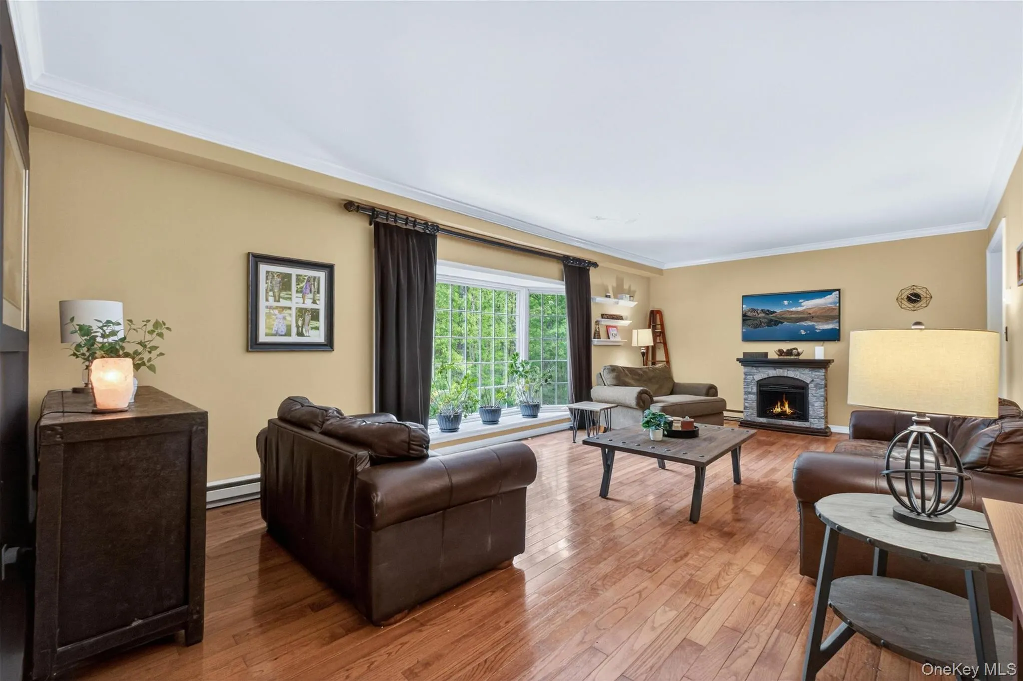 Huge Living Room Huge Living Room