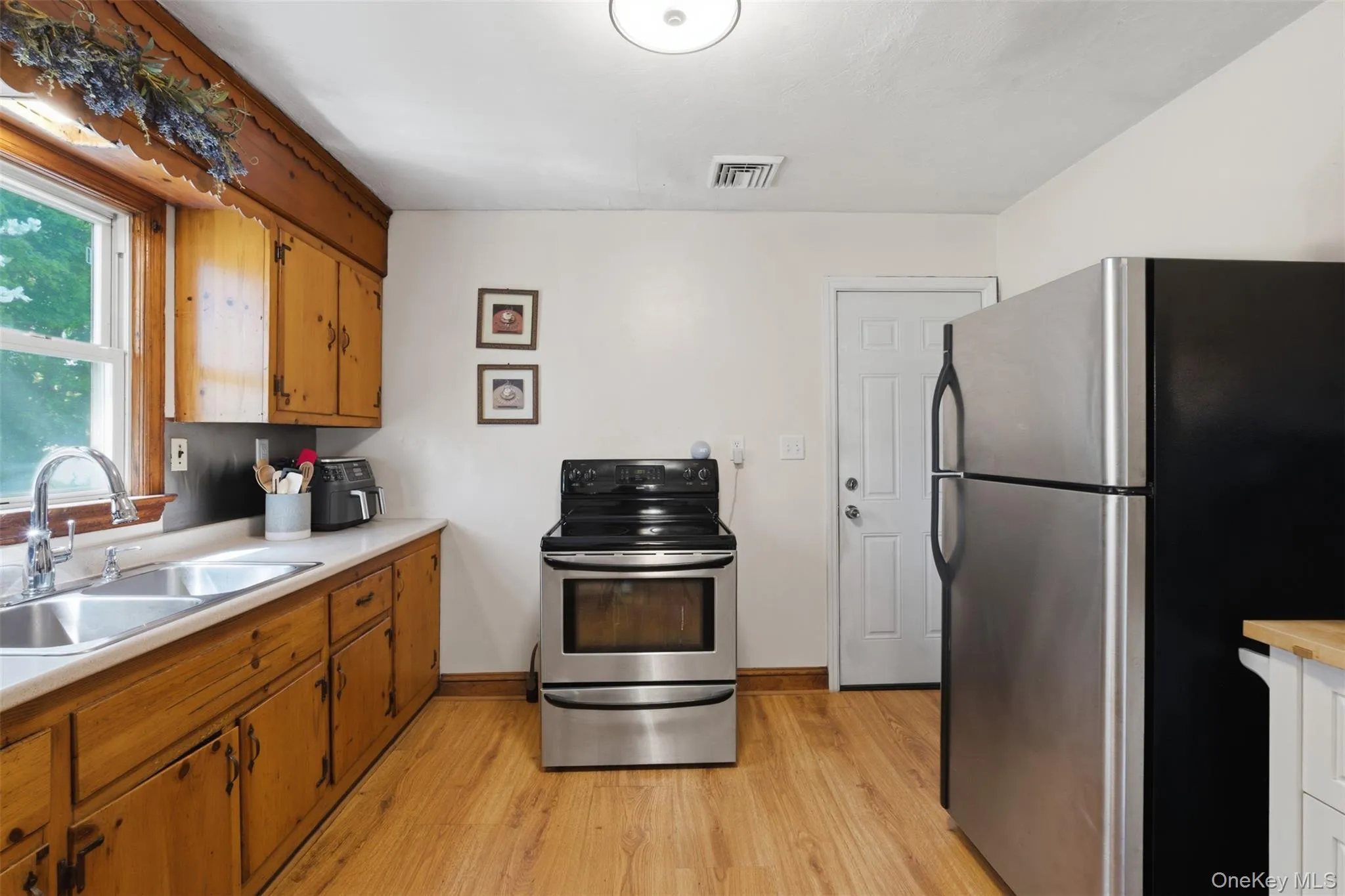 23 Stori Road, Newburgh (town), NY, 3 Bedrooms Bedrooms, 6 Rooms Rooms,1 BathroomBathrooms,Residential,For Rent,Stori,0,000082 23 Stori Road, Newburgh (town), NY, 3 Bedrooms Bedrooms, 6 Rooms Rooms,1 BathroomBathrooms,Residential,For Rent,Stori,0,000082