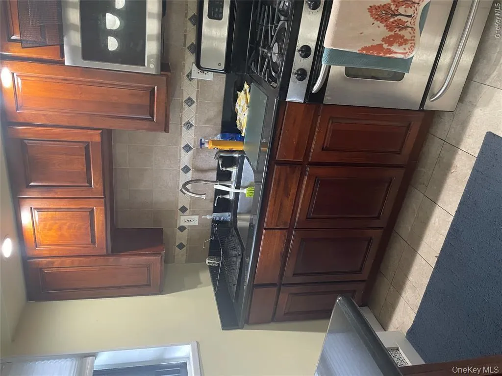 68-76 136th Street, New York, NY, 2 Bedrooms Bedrooms, 5 Rooms Rooms,1 BathroomBathrooms,Residential,For Rent,136th Street,0,000099 68-76 136th Street, New York, NY, 2 Bedrooms Bedrooms, 5 Rooms Rooms,1 BathroomBathrooms,Residential,For Rent,136th Street,0,000099