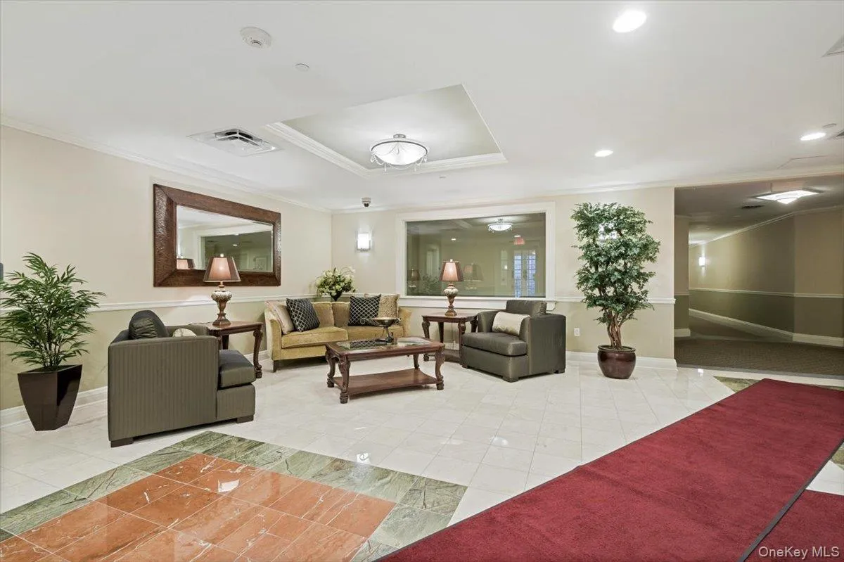 Building C Lobby area, living room style for your daily meet and greets. Building C Lobby area, living room style for your daily meet and greets.