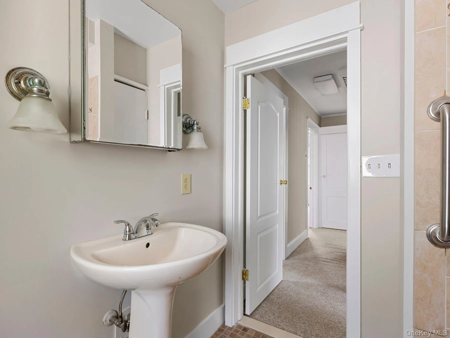169 Chester Street, Kingston, NY, 4 Bedrooms Bedrooms, 13 Rooms Rooms,1 BathroomBathrooms,Residential,For Rent,Chester,0,000107 169 Chester Street, Kingston, NY, 4 Bedrooms Bedrooms, 13 Rooms Rooms,1 BathroomBathrooms,Residential,For Rent,Chester,0,000107