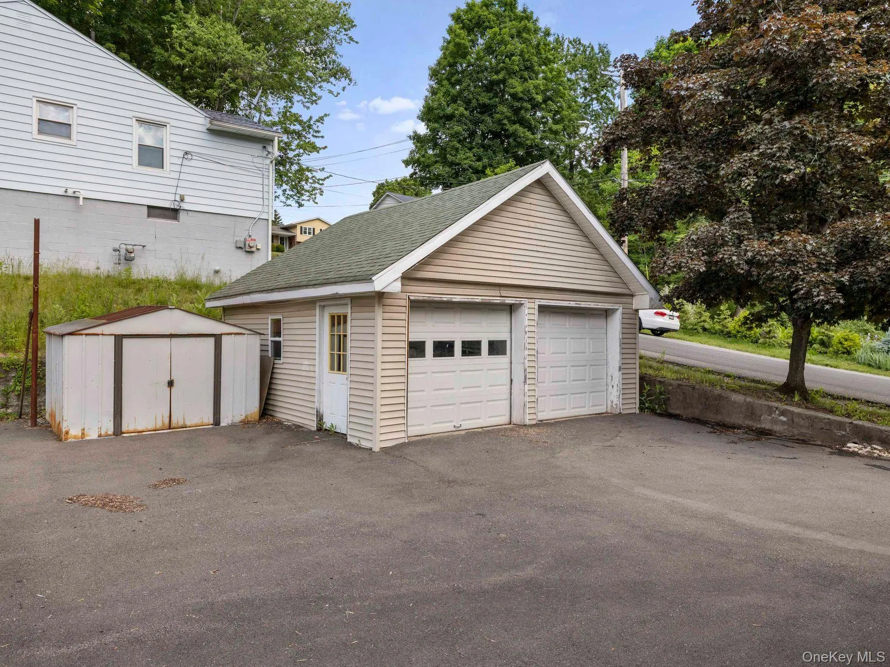 169 Chester Street, Kingston, NY, 4 Bedrooms Bedrooms, 13 Rooms Rooms,1 BathroomBathrooms,Residential,For Rent,Chester,0,000107 169 Chester Street, Kingston, NY, 4 Bedrooms Bedrooms, 13 Rooms Rooms,1 BathroomBathrooms,Residential,For Rent,Chester,0,000107