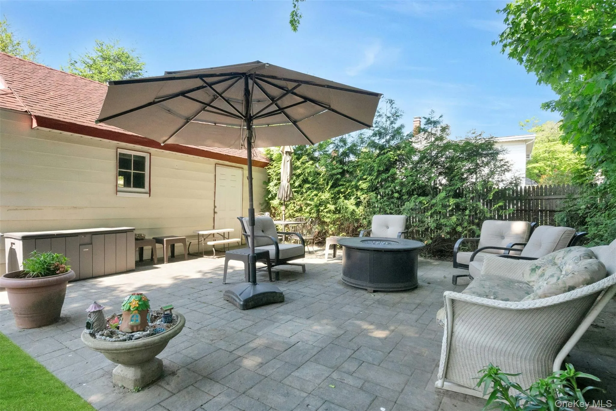 Generous patio Generous patio