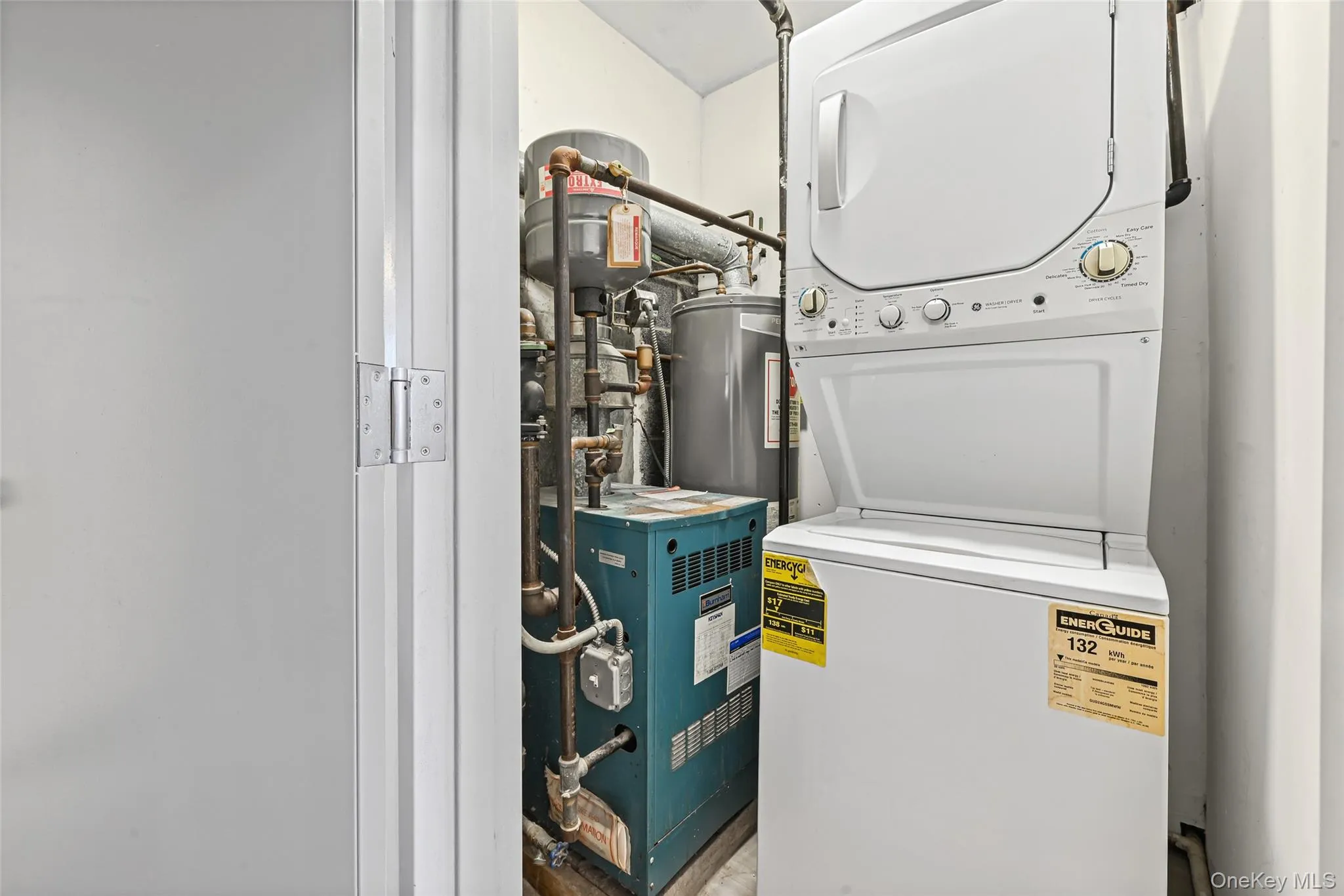151-67 27th Avenue, New York, NY, 3 Bedrooms Bedrooms, 6 Rooms Rooms,1 BathroomBathrooms,Residential Lease,For Rent,27th,0,000117 151-67 27th Avenue, New York, NY, 3 Bedrooms Bedrooms, 6 Rooms Rooms,1 BathroomBathrooms,Residential Lease,For Rent,27th,0,000117
