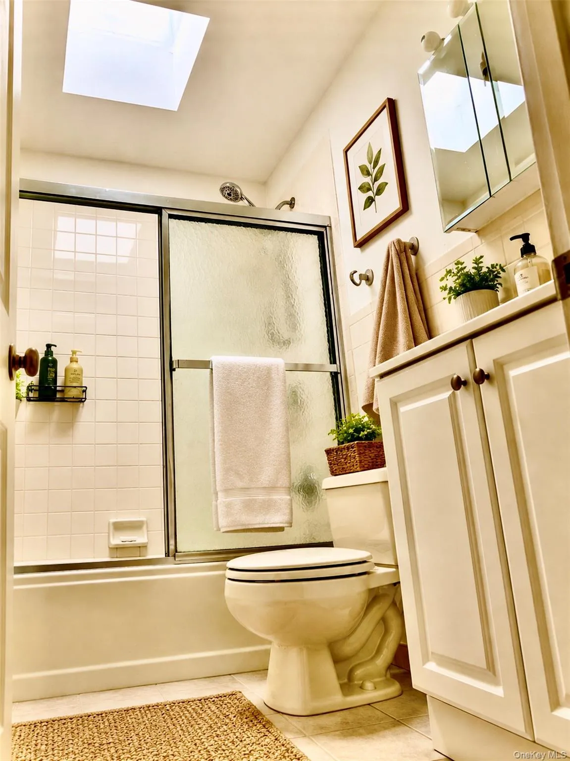211-05 48 Avenue, New York, NY, 3 Bedrooms Bedrooms, 5 Rooms Rooms,2 BathroomsBathrooms,Residential,For Rent,48,0,000118 211-05 48 Avenue, New York, NY, 3 Bedrooms Bedrooms, 5 Rooms Rooms,2 BathroomsBathrooms,Residential,For Rent,48,0,000118