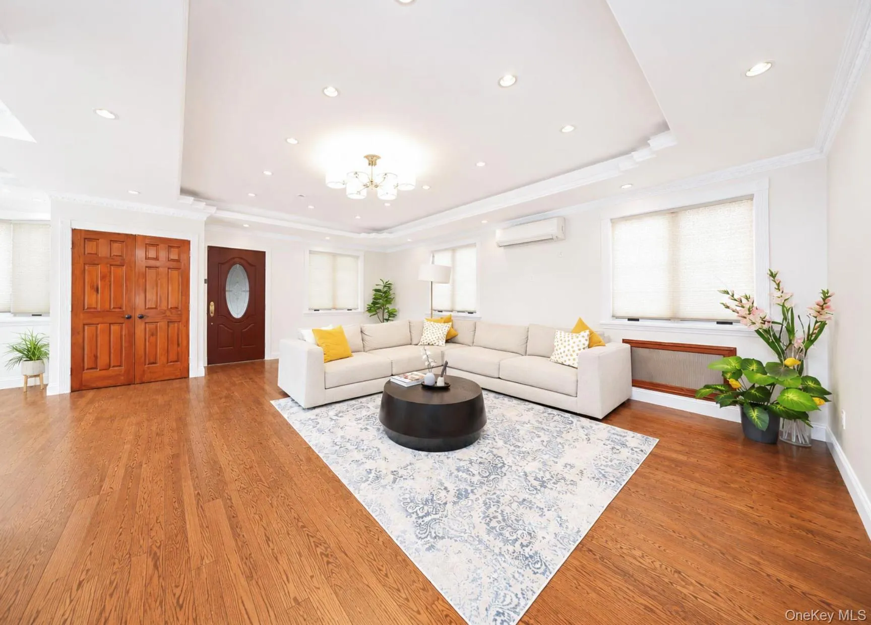 24809 Rushmore Avenue, New York, NY, 4 Bedrooms Bedrooms, 10 Rooms Rooms,3 BathroomsBathrooms,Residential,For Rent,Rushmore,0,000129 24809 Rushmore Avenue, New York, NY, 4 Bedrooms Bedrooms, 10 Rooms Rooms,3 BathroomsBathrooms,Residential,For Rent,Rushmore,0,000129