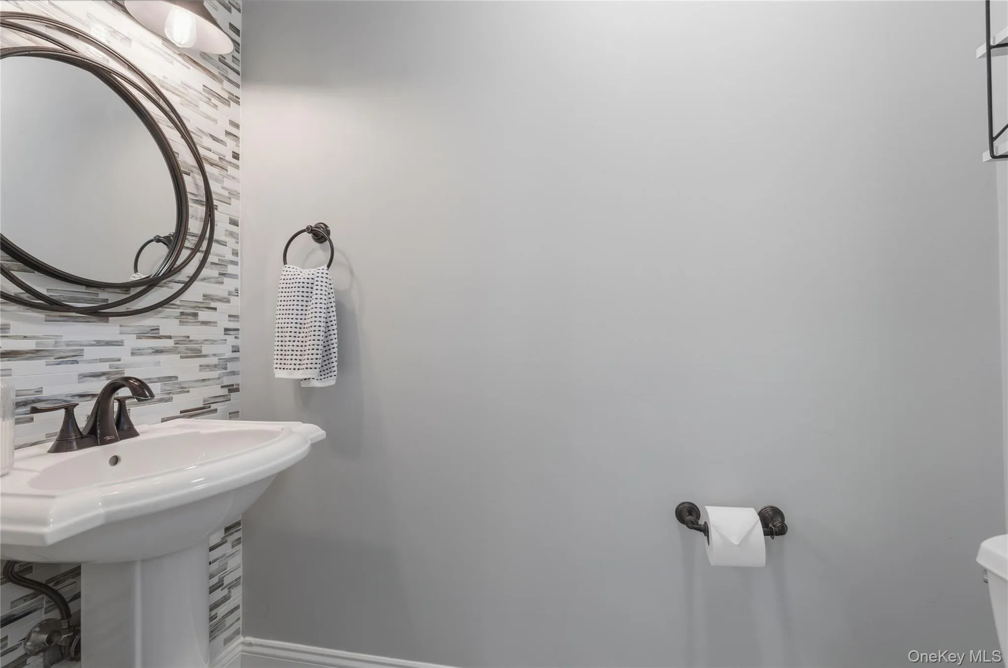 Powder Room Powder Room