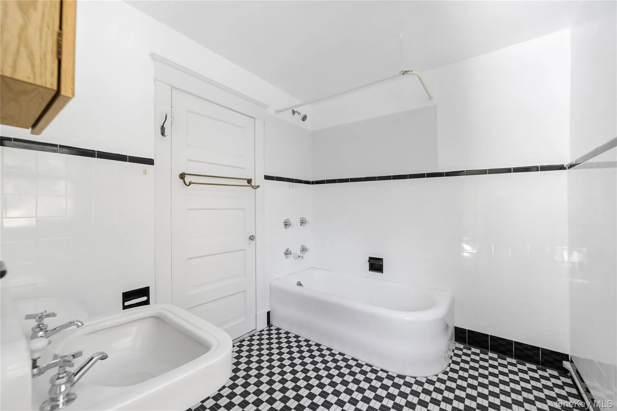 25 Whittier Road, Orangetown, NY, 5 Bedrooms Bedrooms, 12 Rooms Rooms,3 BathroomsBathrooms,Residential Lease,For Rent,Whittier,0,000146 25 Whittier Road, Orangetown, NY, 5 Bedrooms Bedrooms, 12 Rooms Rooms,3 BathroomsBathrooms,Residential Lease,For Rent,Whittier,0,000146
