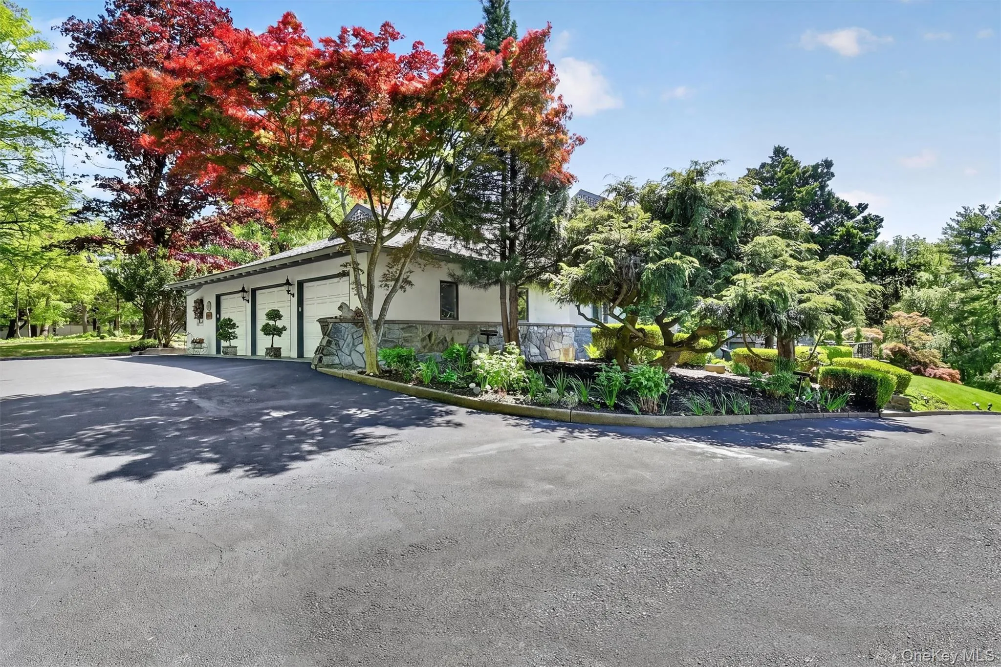 20 Moriah Lane, Ramapo, NY, 6 Bedrooms Bedrooms, 18 Rooms Rooms,5 BathroomsBathrooms,Residential,For Rent,Moriah,0,000156 20 Moriah Lane, Ramapo, NY, 6 Bedrooms Bedrooms, 18 Rooms Rooms,5 BathroomsBathrooms,Residential,For Rent,Moriah,0,000156