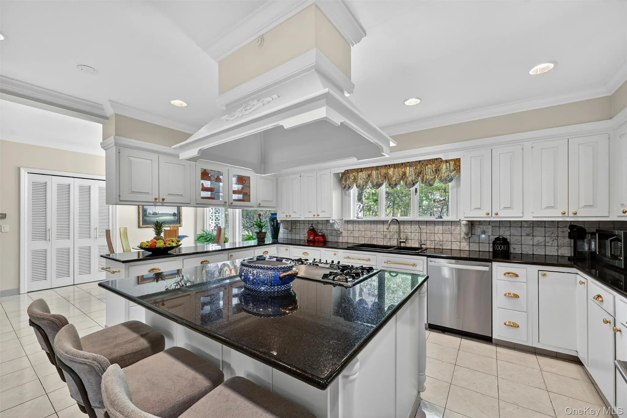 20 Moriah Lane, Ramapo, NY, 6 Bedrooms Bedrooms, 18 Rooms Rooms,5 BathroomsBathrooms,Residential,For Rent,Moriah,0,000156 20 Moriah Lane, Ramapo, NY, 6 Bedrooms Bedrooms, 18 Rooms Rooms,5 BathroomsBathrooms,Residential,For Rent,Moriah,0,000156