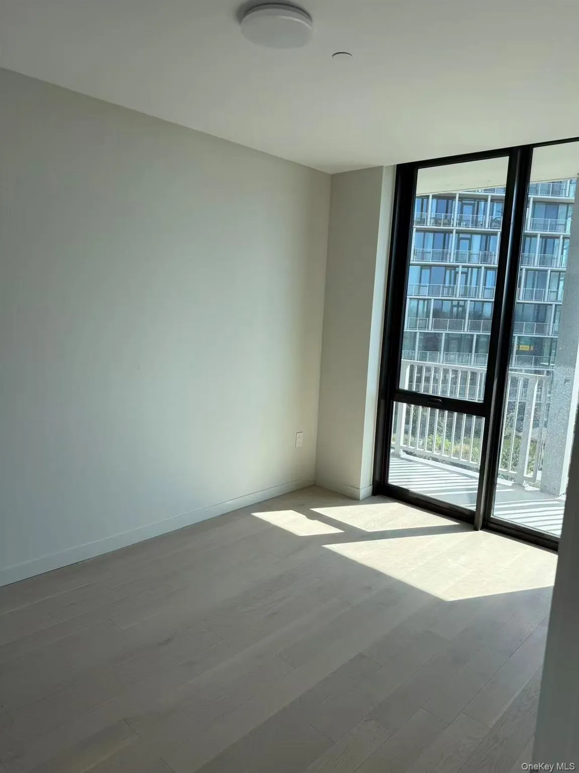 131-02A 40th Road, New York, NY, 2 Bedrooms Bedrooms, 4 Rooms Rooms,1 BathroomBathrooms,Residential Sale,For Rent,40th,0,000161 131-02A 40th Road, New York, NY, 2 Bedrooms Bedrooms, 4 Rooms Rooms,1 BathroomBathrooms,Residential Sale,For Rent,40th,0,000161