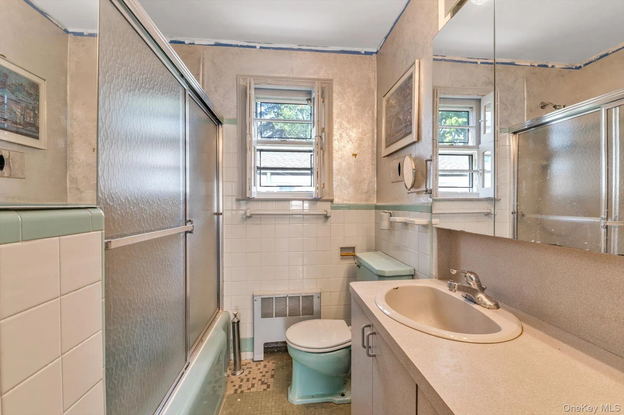 167-14 Jewel Avenue, New York, NY, 3 Bedrooms Bedrooms, 7 Rooms Rooms,1 BathroomBathrooms,Residential,For Rent,Jewel,0,000165 167-14 Jewel Avenue, New York, NY, 3 Bedrooms Bedrooms, 7 Rooms Rooms,1 BathroomBathrooms,Residential,For Rent,Jewel,0,000165