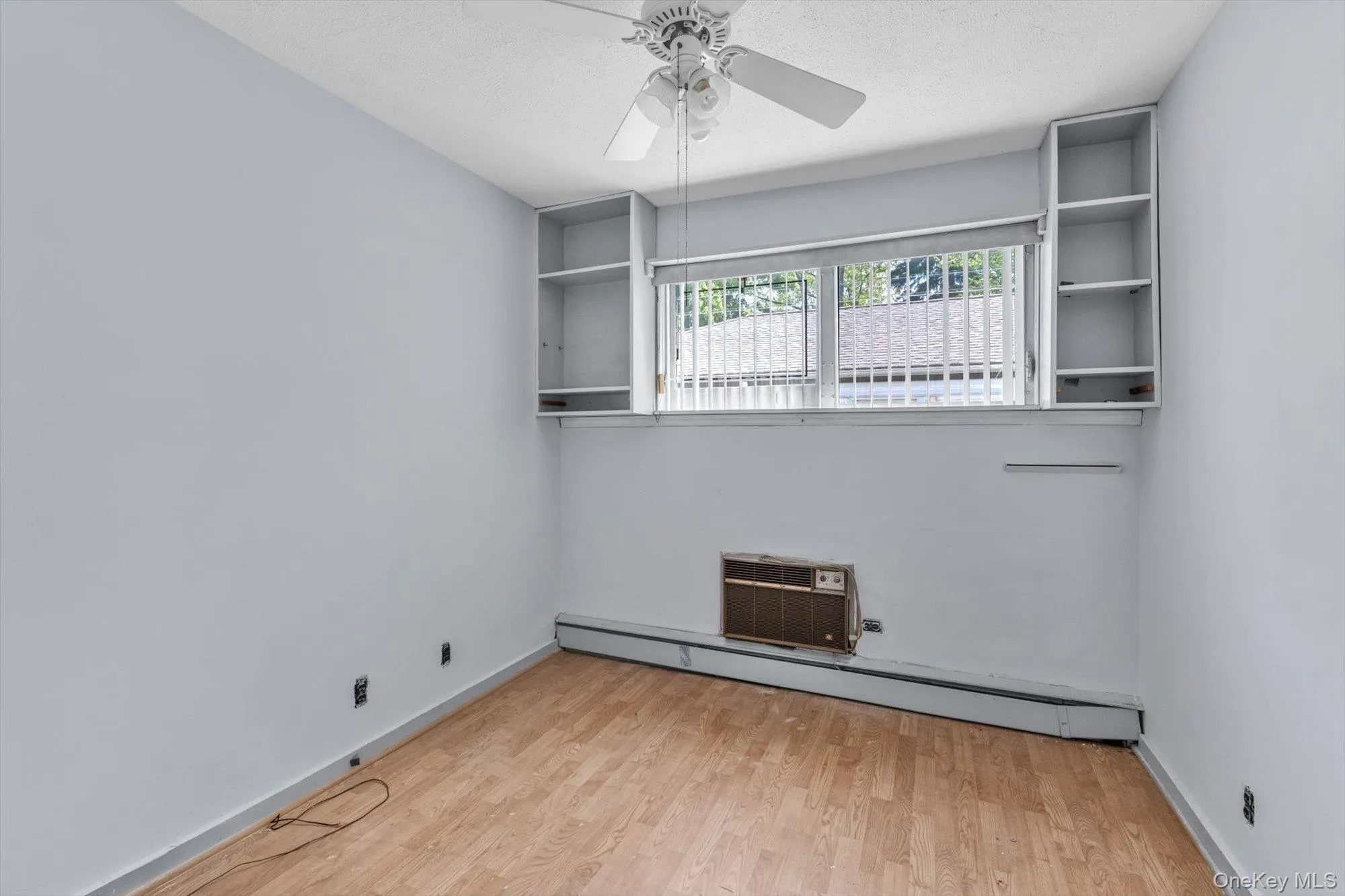 167-14 Jewel Avenue, New York, NY, 3 Bedrooms Bedrooms, 7 Rooms Rooms,1 BathroomBathrooms,Residential,For Rent,Jewel,0,000165 167-14 Jewel Avenue, New York, NY, 3 Bedrooms Bedrooms, 7 Rooms Rooms,1 BathroomBathrooms,Residential,For Rent,Jewel,0,000165