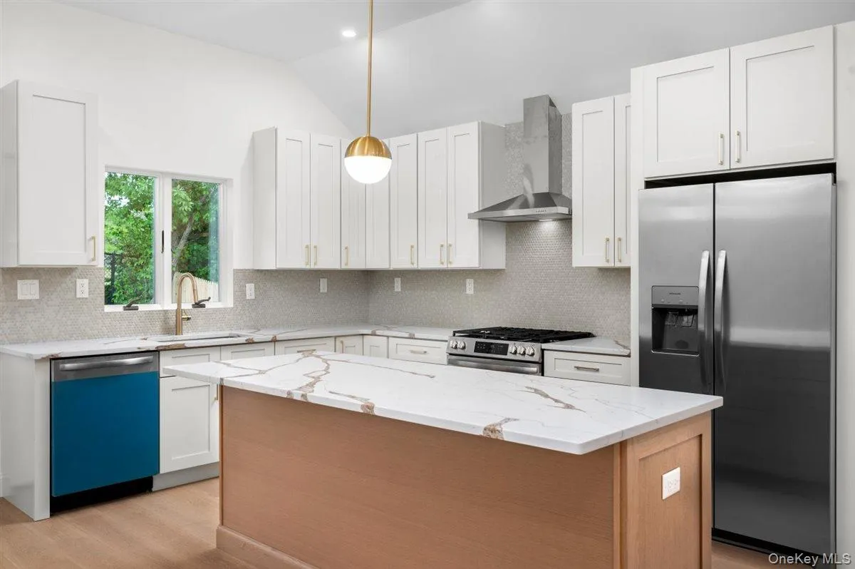 215 Prospect Avenue, Greenburgh, NY, 5 Bedrooms Bedrooms, 11 Rooms Rooms,3 BathroomsBathrooms,Residential,For Rent,Prospect,0,000168 215 Prospect Avenue, Greenburgh, NY, 5 Bedrooms Bedrooms, 11 Rooms Rooms,3 BathroomsBathrooms,Residential,For Rent,Prospect,0,000168