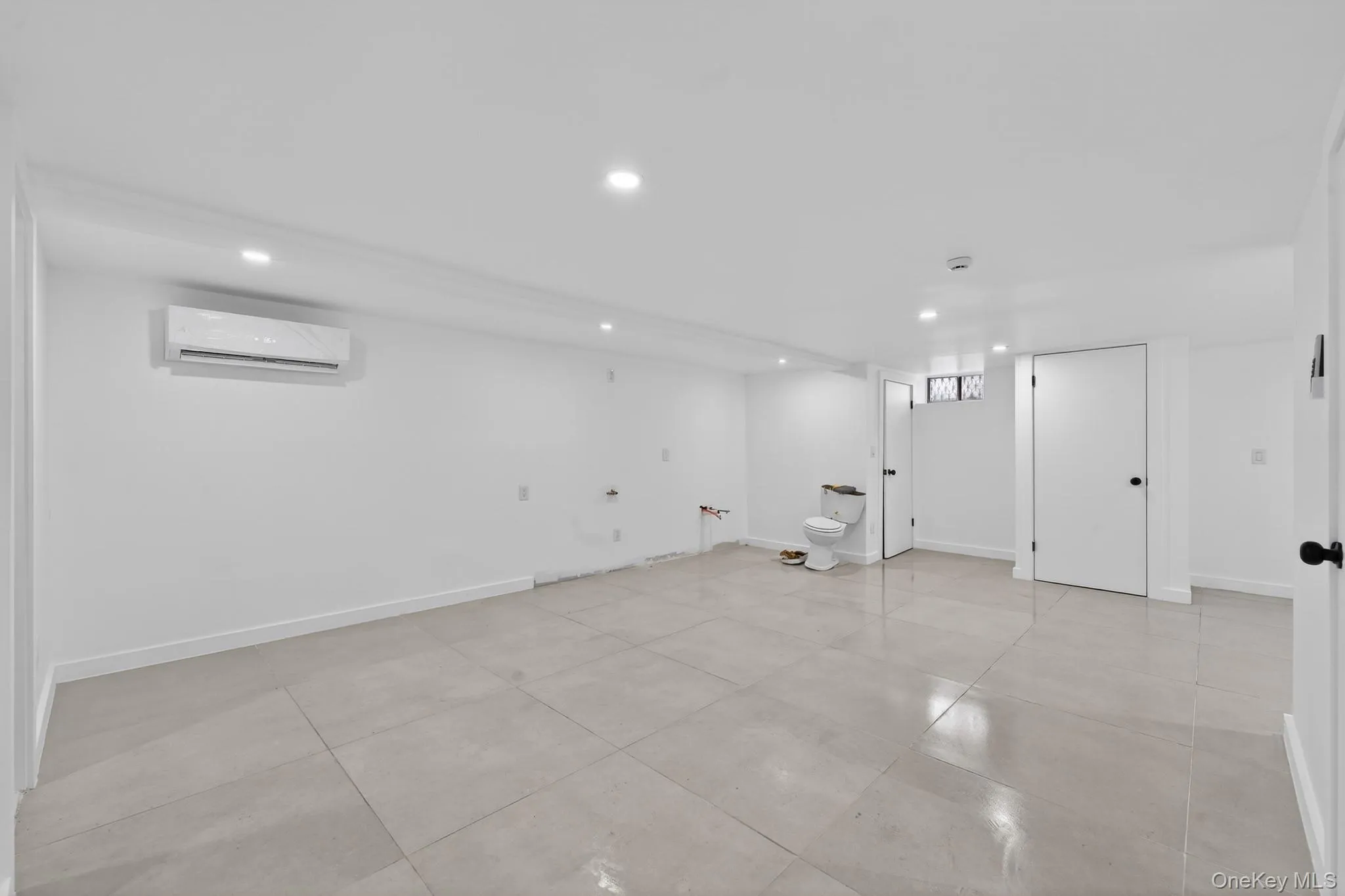 114-25 200th Street, New York, NY, 3 Bedrooms Bedrooms, 12 Rooms Rooms,2 BathroomsBathrooms,Residential Sale,For Rent,200th,0,000171 114-25 200th Street, New York, NY, 3 Bedrooms Bedrooms, 12 Rooms Rooms,2 BathroomsBathrooms,Residential Sale,For Rent,200th,0,000171