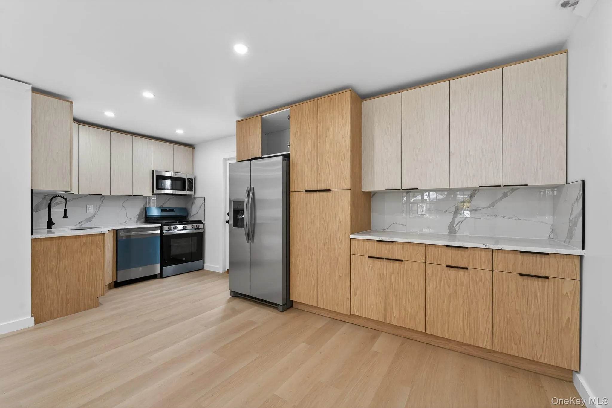 114-25 200th Street, New York, NY, 3 Bedrooms Bedrooms, 12 Rooms Rooms,2 BathroomsBathrooms,Residential Sale,For Rent,200th,0,000171 114-25 200th Street, New York, NY, 3 Bedrooms Bedrooms, 12 Rooms Rooms,2 BathroomsBathrooms,Residential Sale,For Rent,200th,0,000171