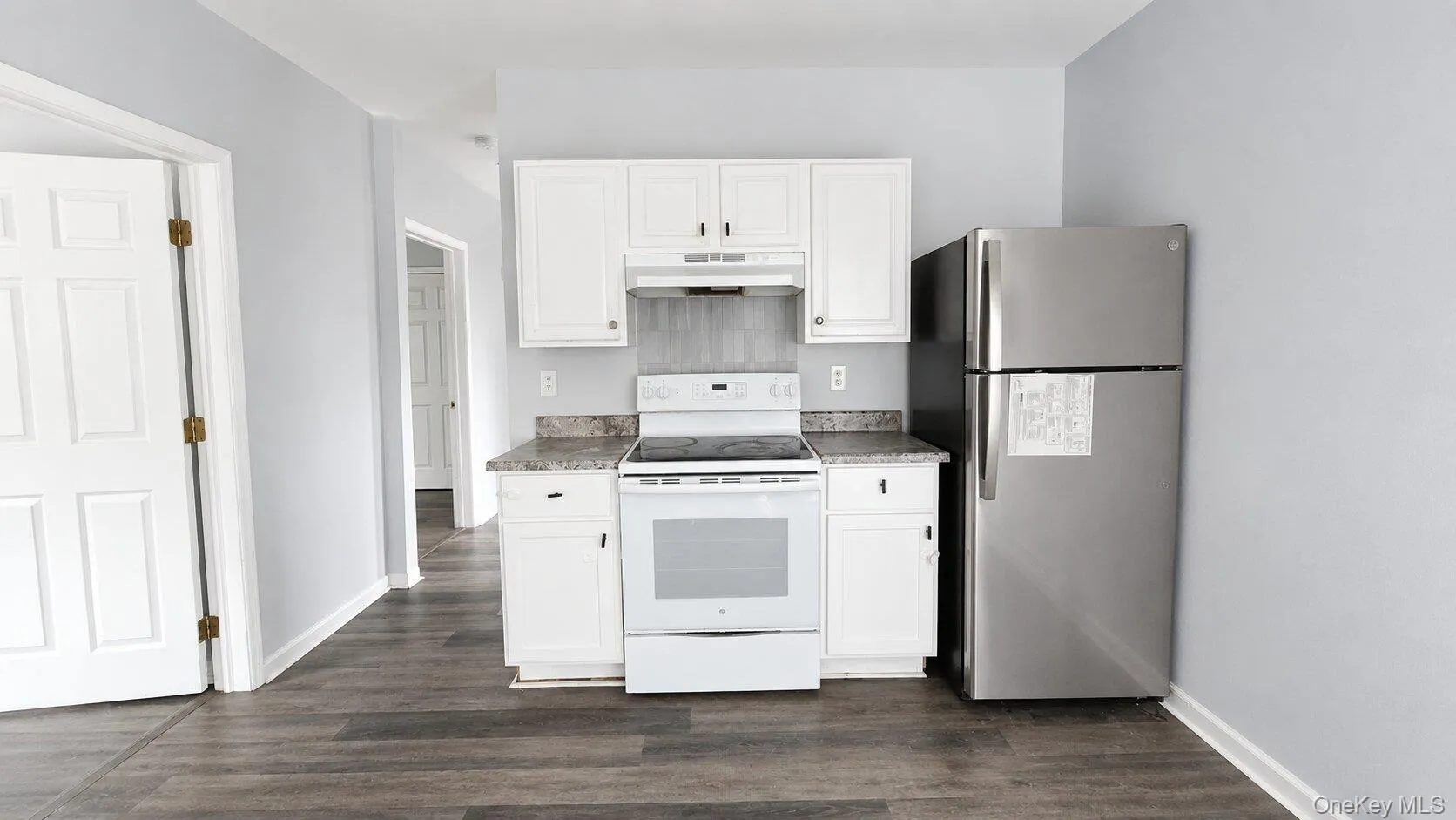 52 Parker Avenue, Poughkeepsie, NY, 3 Bedrooms Bedrooms, 6 Rooms Rooms,1 BathroomBathrooms,Residential Lease,For Rent,Parker,0,KEY000172 52 Parker Avenue, Poughkeepsie, NY, 3 Bedrooms Bedrooms, 6 Rooms Rooms,1 BathroomBathrooms,Residential Lease,For Rent,Parker,0,KEY000172