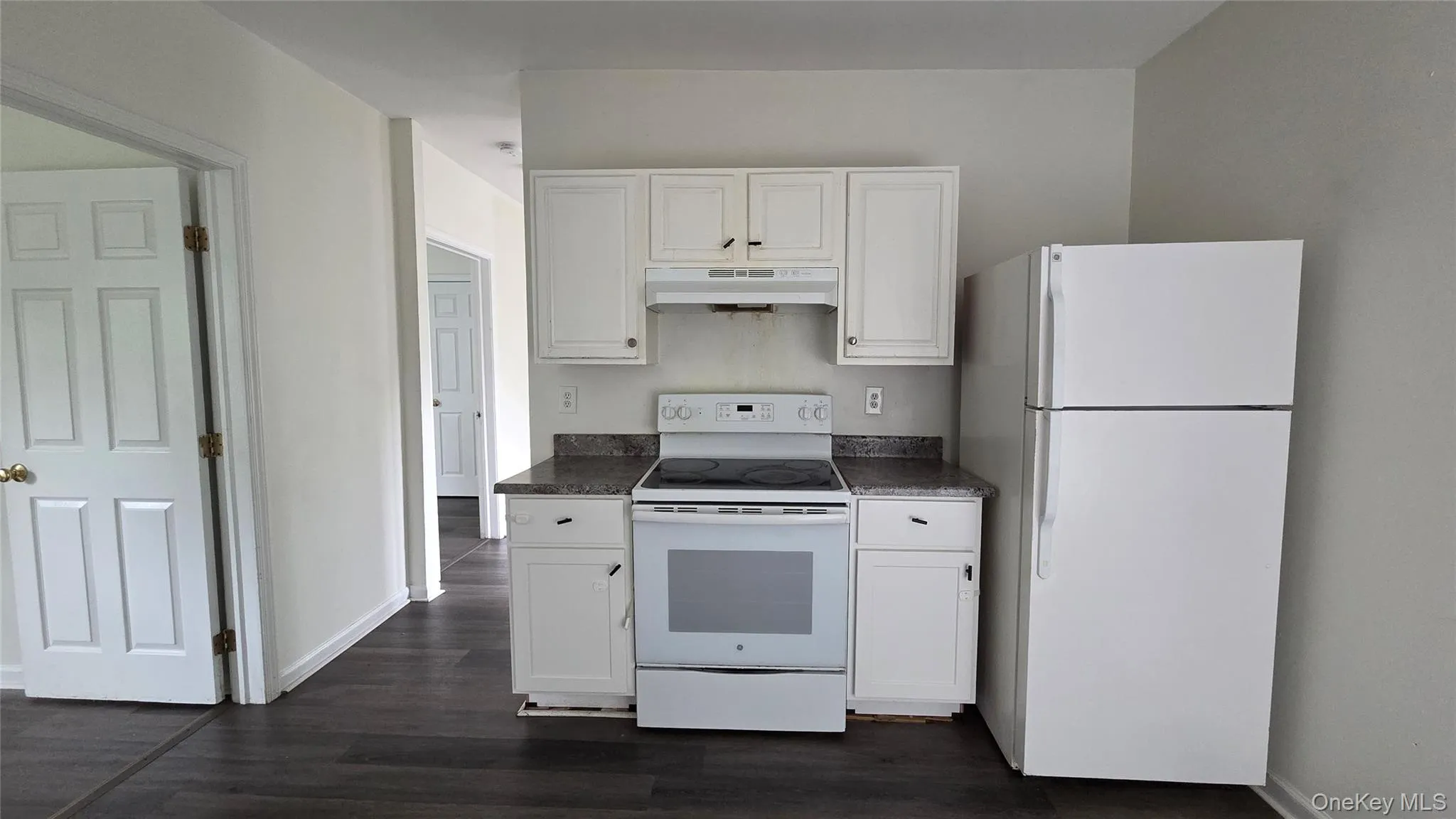 52 Parker Avenue, Poughkeepsie, NY, 3 Bedrooms Bedrooms, 6 Rooms Rooms,1 BathroomBathrooms,Residential Lease,For Rent,Parker,0,000172 52 Parker Avenue, Poughkeepsie, NY, 3 Bedrooms Bedrooms, 6 Rooms Rooms,1 BathroomBathrooms,Residential Lease,For Rent,Parker,0,000172