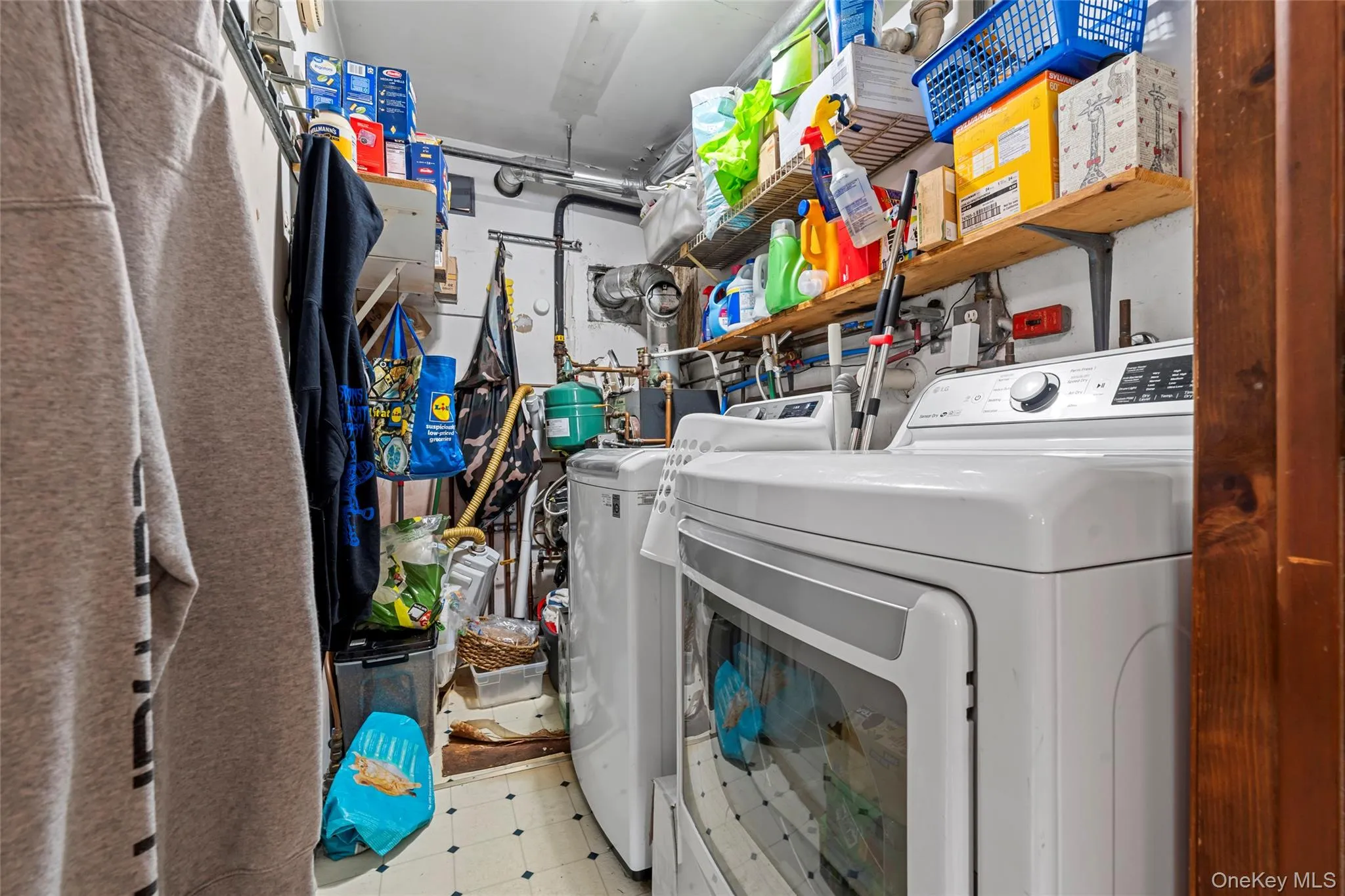 164 Dare Road, Brookhaven, NY, 4 Bedrooms Bedrooms, 6 Rooms Rooms,1 BathroomBathrooms,Residential,For Rent,Dare,0,000176 164 Dare Road, Brookhaven, NY, 4 Bedrooms Bedrooms, 6 Rooms Rooms,1 BathroomBathrooms,Residential,For Rent,Dare,0,000176