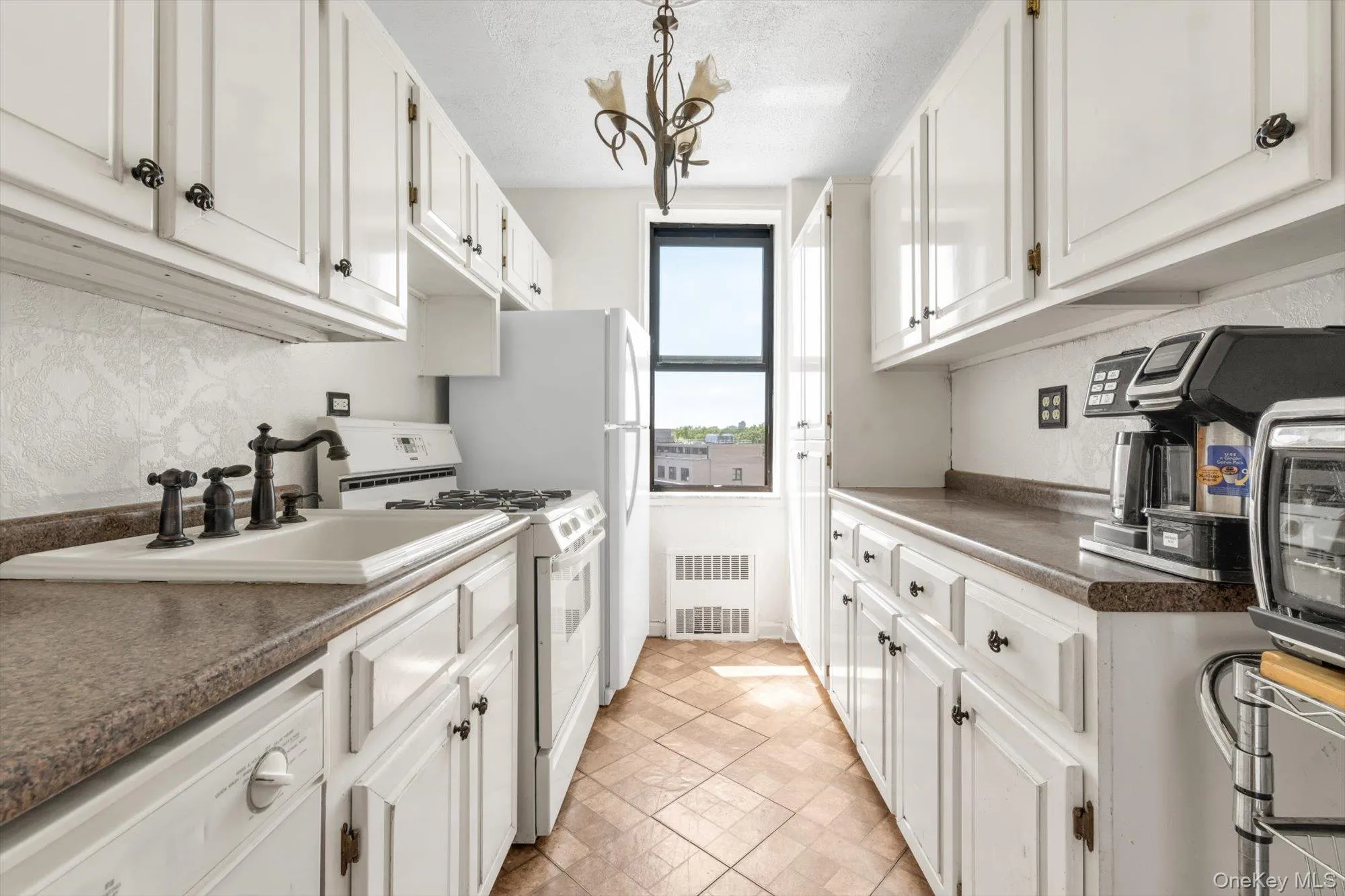 83-35 139 Street, New York, NY, 2 Bedrooms Bedrooms, 5 Rooms Rooms,1 BathroomBathrooms,Residential,For Rent,139,0,000177 83-35 139 Street, New York, NY, 2 Bedrooms Bedrooms, 5 Rooms Rooms,1 BathroomBathrooms,Residential,For Rent,139,0,000177