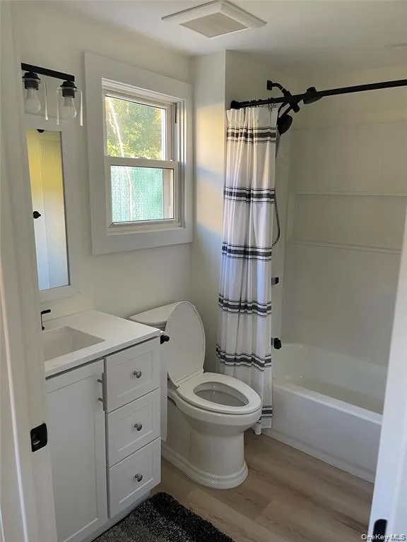 338 & 340 Main Street, Brookhaven, NY, 5 Bedrooms Bedrooms, 9 Rooms Rooms,3 BathroomsBathrooms,Residential Sale,For Rent,Main,0,000178 338 & 340 Main Street, Brookhaven, NY, 5 Bedrooms Bedrooms, 9 Rooms Rooms,3 BathroomsBathrooms,Residential Sale,For Rent,Main,0,000178