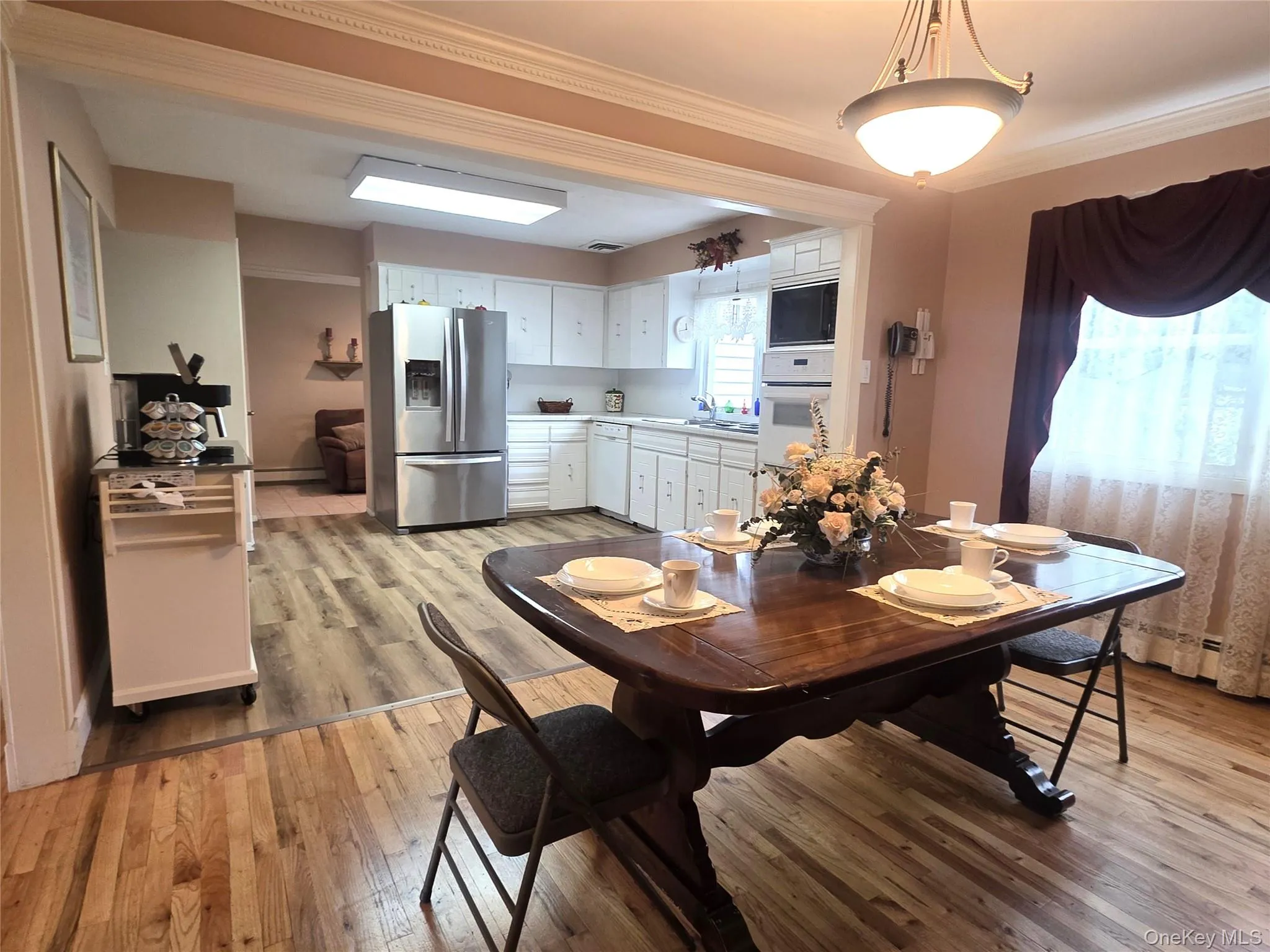 Dining Room , w/open concept flow to Kitchen Dining Room , w/open concept flow to Kitchen
