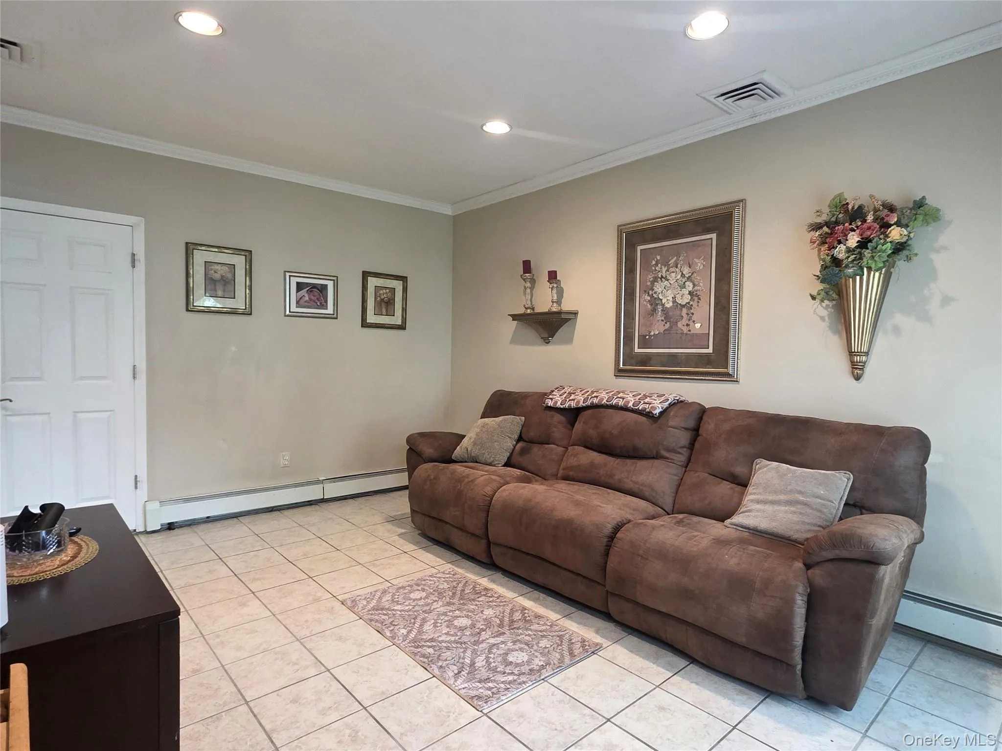 2663 Columbus Avenue, Hempstead, NY, 4 Bedrooms Bedrooms, 8 Rooms Rooms,2 BathroomsBathrooms,Residential,For Rent,Columbus,0,000179 2663 Columbus Avenue, Hempstead, NY, 4 Bedrooms Bedrooms, 8 Rooms Rooms,2 BathroomsBathrooms,Residential,For Rent,Columbus,0,000179