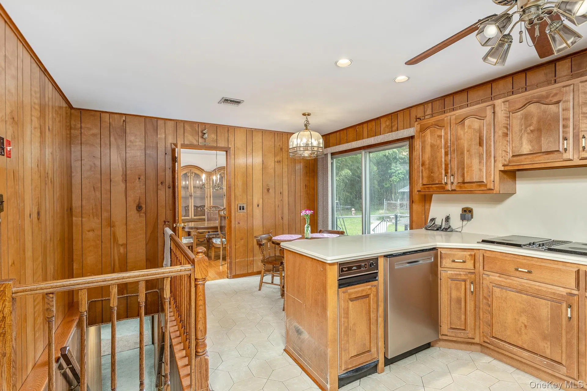 1431 Motor Parkway, Islip, NY, 3 Bedrooms Bedrooms, 9 Rooms Rooms,2 BathroomsBathrooms,Residential,For Rent,Motor,0,000184 1431 Motor Parkway, Islip, NY, 3 Bedrooms Bedrooms, 9 Rooms Rooms,2 BathroomsBathrooms,Residential,For Rent,Motor,0,000184