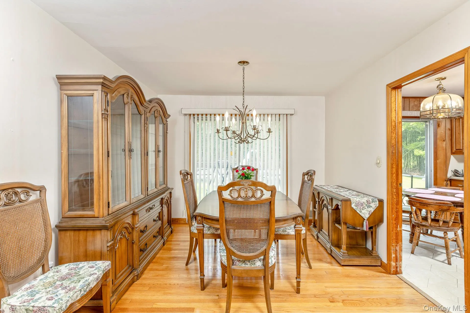 1431 Motor Parkway, Islip, NY, 3 Bedrooms Bedrooms, 9 Rooms Rooms,2 BathroomsBathrooms,Residential,For Rent,Motor,0,000184 1431 Motor Parkway, Islip, NY, 3 Bedrooms Bedrooms, 9 Rooms Rooms,2 BathroomsBathrooms,Residential,For Rent,Motor,0,000184