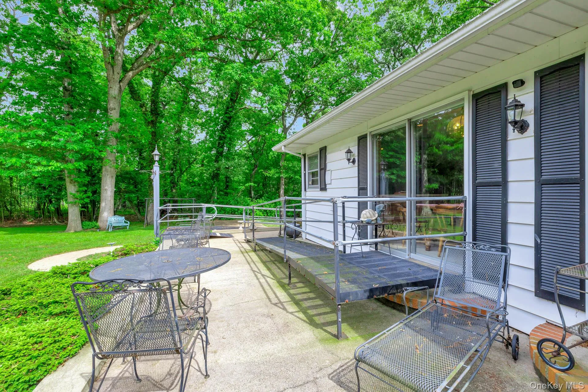 1431 Motor Parkway, Islip, NY, 3 Bedrooms Bedrooms, 9 Rooms Rooms,2 BathroomsBathrooms,Residential,For Rent,Motor,0,000184 1431 Motor Parkway, Islip, NY, 3 Bedrooms Bedrooms, 9 Rooms Rooms,2 BathroomsBathrooms,Residential,For Rent,Motor,0,000184