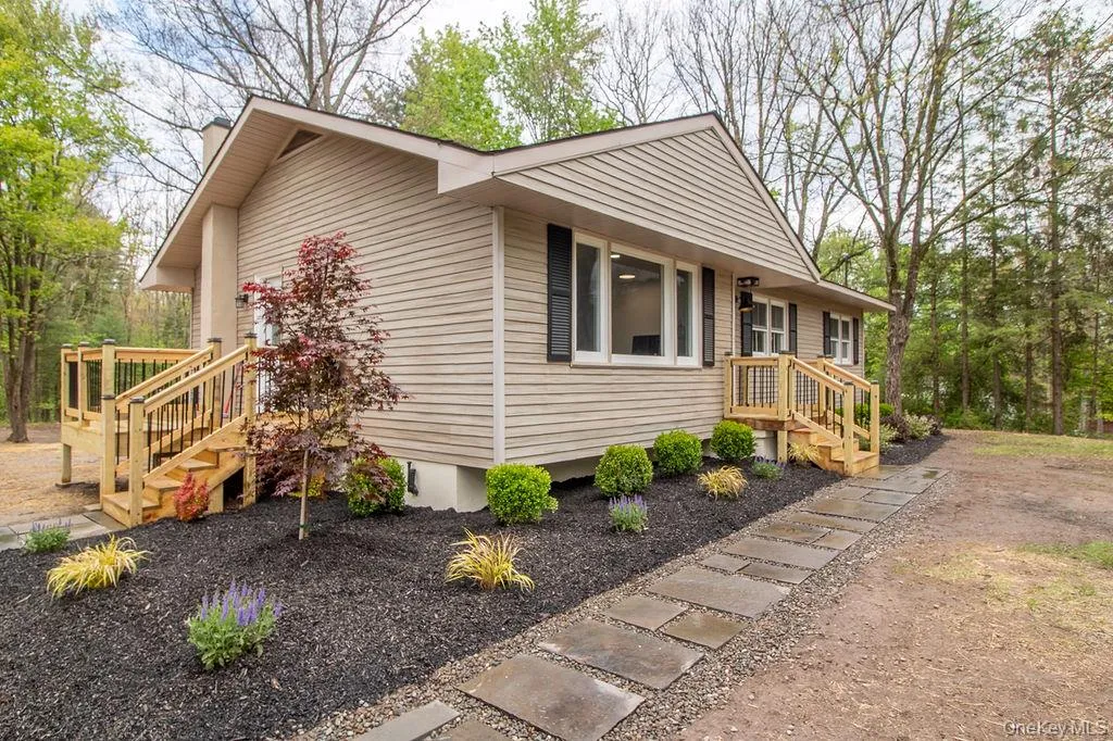 31 Marion Avenue, Wawarsing, NY, 3 Bedrooms Bedrooms, 6 Rooms Rooms,2 BathroomsBathrooms,Residential,For Rent,Marion,0,000186 31 Marion Avenue, Wawarsing, NY, 3 Bedrooms Bedrooms, 6 Rooms Rooms,2 BathroomsBathrooms,Residential,For Rent,Marion,0,000186