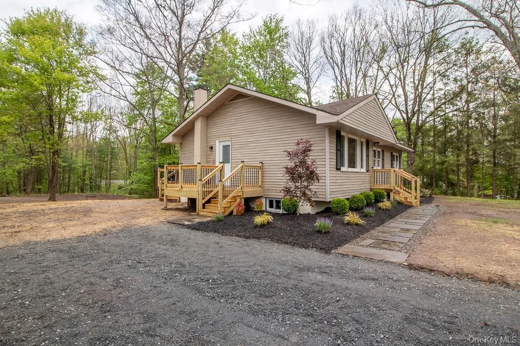 31 Marion Avenue, Wawarsing, NY, 3 Bedrooms Bedrooms, 6 Rooms Rooms,2 BathroomsBathrooms,Residential,For Rent,Marion,0,000186 31 Marion Avenue, Wawarsing, NY, 3 Bedrooms Bedrooms, 6 Rooms Rooms,2 BathroomsBathrooms,Residential,For Rent,Marion,0,000186