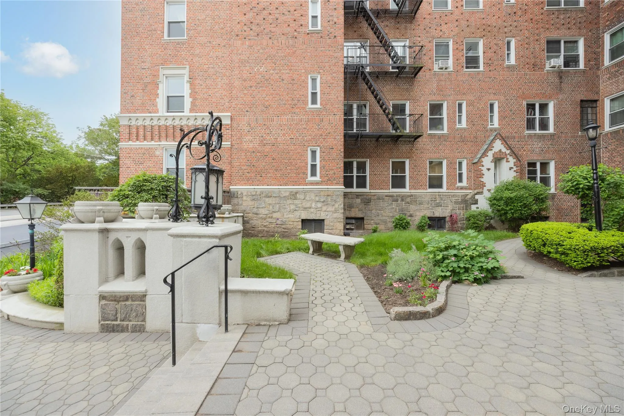 60 Broad Street, Mount Vernon, NY, 1 Bedroom Bedrooms, 3 Rooms Rooms,1 BathroomBathrooms,Residential Sale,For Rent,Broad,0,000187 60 Broad Street, Mount Vernon, NY, 1 Bedroom Bedrooms, 3 Rooms Rooms,1 BathroomBathrooms,Residential Sale,For Rent,Broad,0,000187